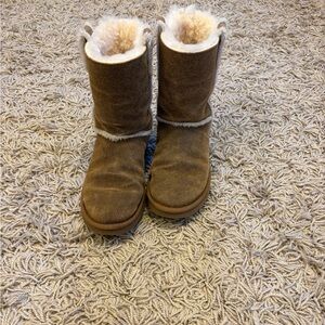 Ugg Classic Short Spill Seam Bomber 8